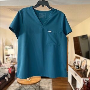 Figs Catarina One-Pocket Scrub Top